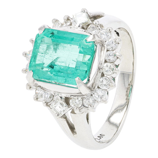 PT900 2.60 CT Colombian F1 Emerald Center Ring<p><strong>GIA Available</p></strong>