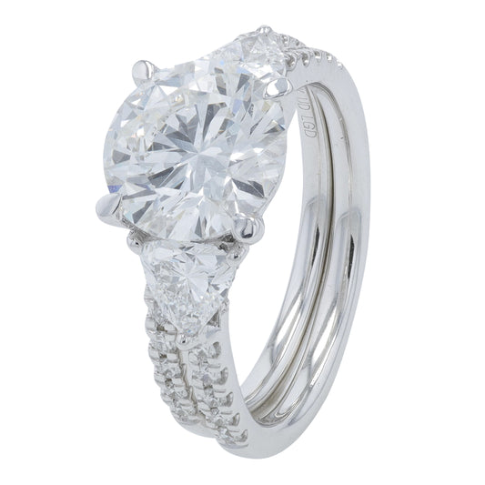 14K WG 4.25 CTW Lab Grown Diamond Bridal Set<p><strong>Lab Grown Diamond</p></strong><p><strong>IGI Available</p></strong>