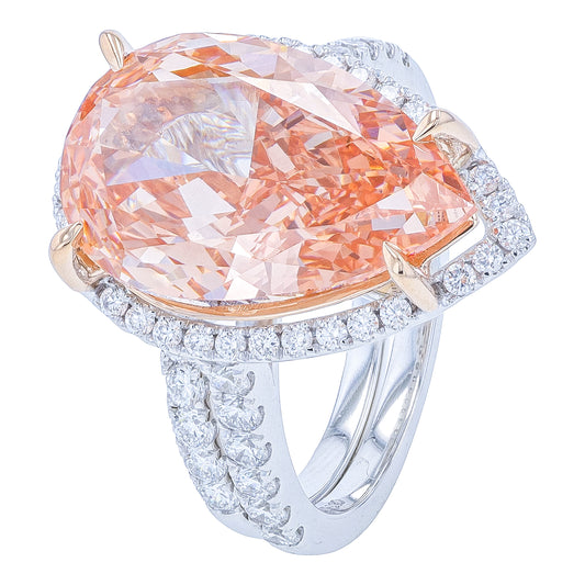 14K WG 6.75 CTW Lab Grown Diamond Bridal Set<p><strong>Lab Grown Diamond</p></strong>
