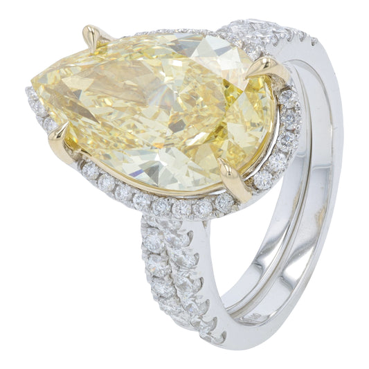 14K WG 7.50 CTW Lab Grown Diamond Bridal Set<p><strong>Lab Grown Diamond</p></strong>