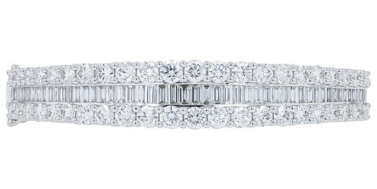 14K WG 8.47 CTW Lab Grown Diamond Bangle<p><strong>Lab Grown Diamond</p></strong>