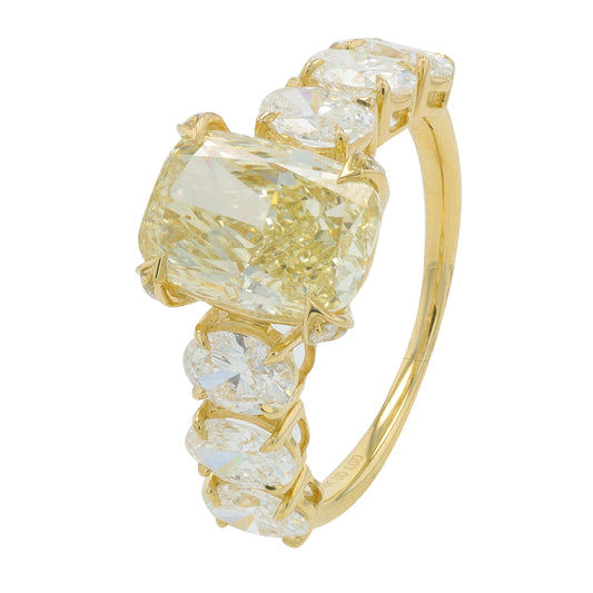 14K YG 5 CTW Lab Grown Diamond Engagement Ring<p><strong>Lab Grown Diamond</p></strong>