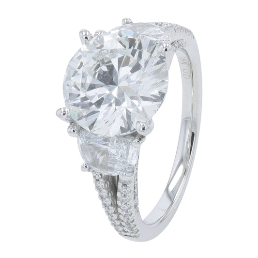18K WG 5 CTW Lab Grown Diamond Engagement Ring<p><strong>Lab Grown Diamond</p></strong>
